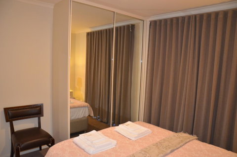 ADELAIDE CENTRAL APARTMENT - 3BR, 2BATH & CARPARK - C Tourism 12