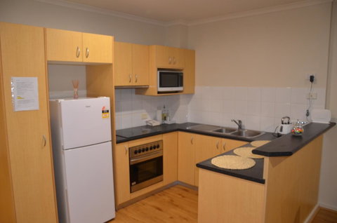 ADELAIDE CENTRAL APARTMENT - 3BR, 2BATH & CARPARK - C Tourism 6