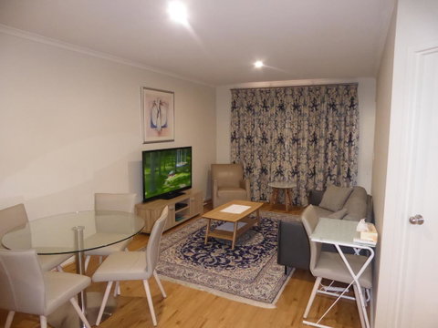 ADELAIDE CENTRAL APARTMENT - 3BR, 2BATH & CARPARK - C Tourism 2