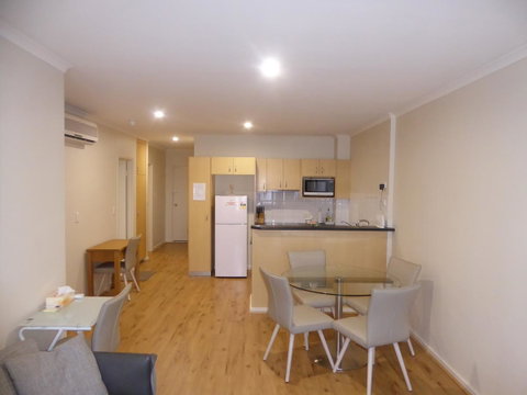 ADELAIDE CENTRAL APARTMENT - 3BR, 2BATH & CARPARK - C Tourism 8