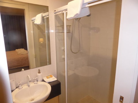 ADELAIDE CENTRAL APARTMENT - 3BR, 2BATH & CARPARK - C Tourism 14
