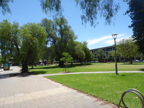 ADELAIDE CENTRAL APARTMENT - 3BR, 2BATH & CARPARK - C Tourism 32