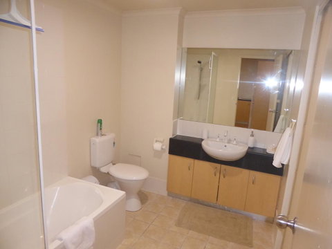 ADELAIDE CENTRAL APARTMENT - 3BR, 2BATH & CARPARK - C Tourism 17