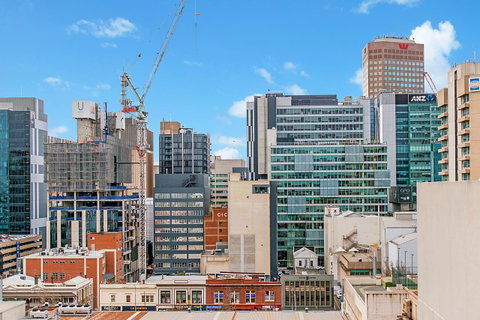Stylish And Comfortable, Views Over Gouger St! - C Tourism 4