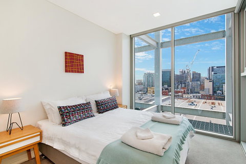 Stylish And Comfortable, Views Over Gouger St! - C Tourism 9