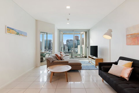 Stylish And Comfortable, Views Over Gouger St! - C Tourism 19