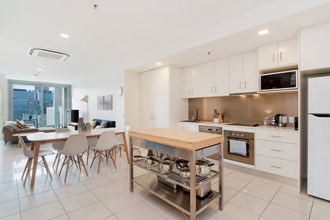 Stylish And Comfortable, Views Over Gouger St! - C Tourism 5