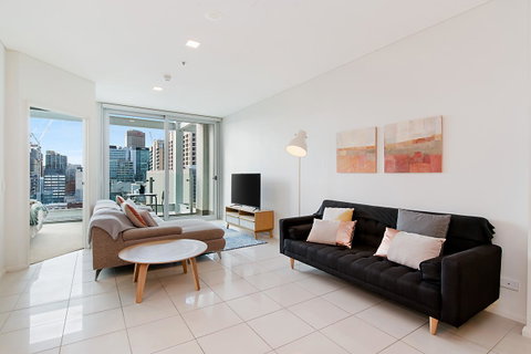 Stylish And Comfortable, Views Over Gouger St! - C Tourism 0