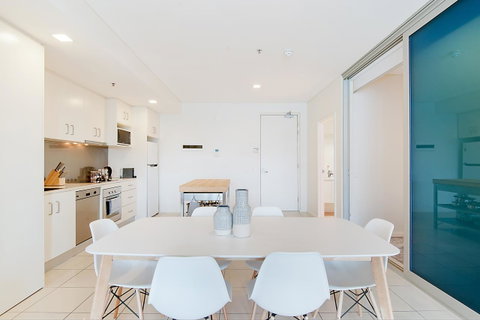 Stylish And Comfortable, Views Over Gouger St! - C Tourism 6