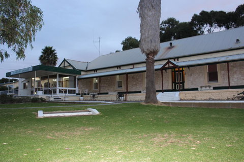 Island Motel Kingscote - C Tourism 1