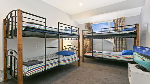 Salt Waterfront Apartment - C Tourism 11