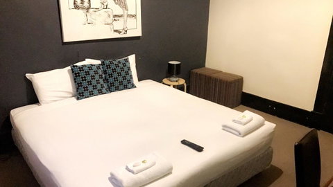 Ambassadors Hotel - C Tourism 36