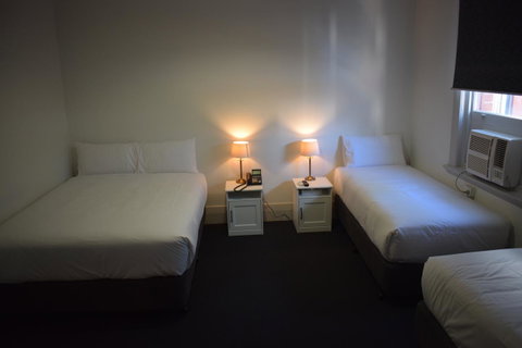 Ambassadors Hotel - C Tourism 15