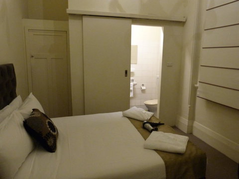 Ambassadors Hotel - C Tourism 11