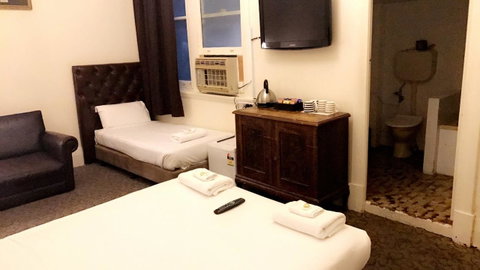 Ambassadors Hotel - C Tourism 24