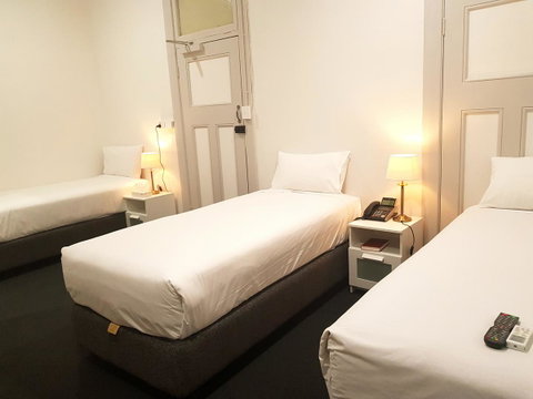Ambassadors Hotel - C Tourism 7