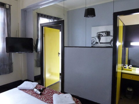 Ambassadors Hotel - C Tourism 12