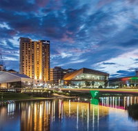 Executive 3 Bedroom Apartment  Internet  Parking - C Tourism