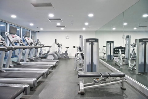 Luxury City Apt With Pool, Gym, Spa, Netflix - C Tourism 6