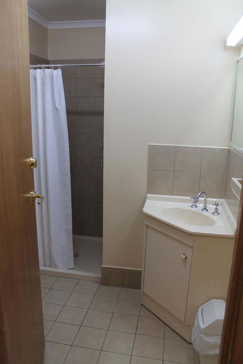 Millicent Hillview Caravan Park - C Tourism 26