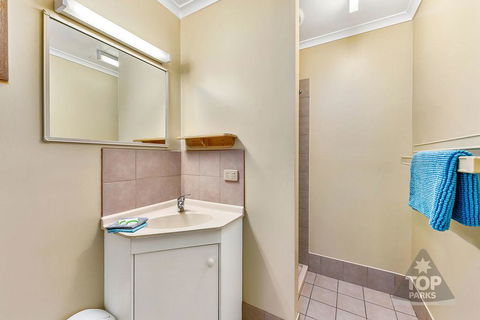 Millicent Hillview Caravan Park - C Tourism 14