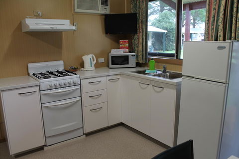 Millicent Hillview Caravan Park - C Tourism 30
