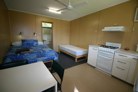 Millicent Hillview Caravan Park - C Tourism 31