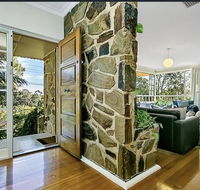Stunning house with beautiful entertainment area - C Tourism