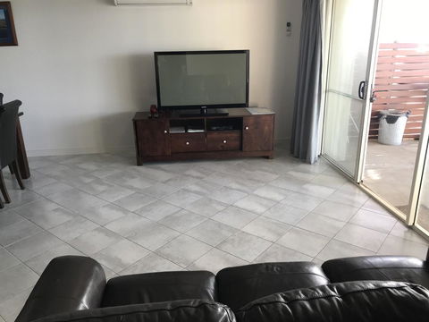 Beachside & Jetty View Apartment 6 - Captain\'s Apt - C Tourism 34