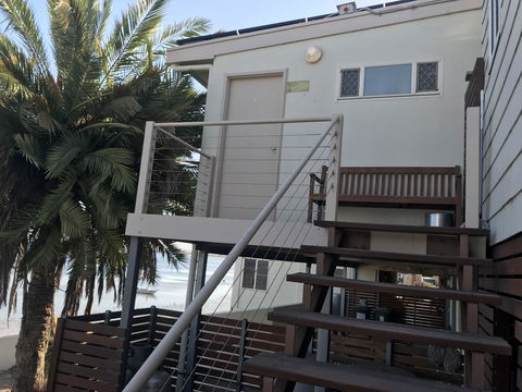 Beachside & Jetty View Apartment 6 - Captain\'s Apt - C Tourism 7