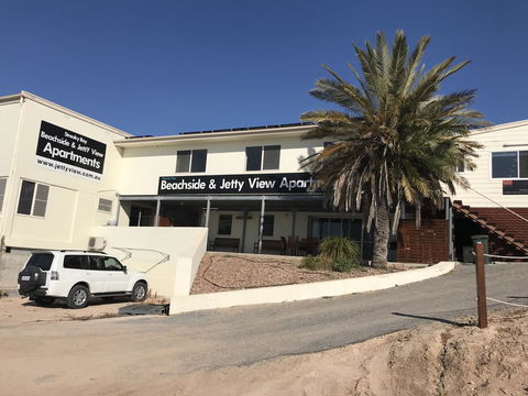 Beachside & Jetty View Apartment 6 - Captain\'s Apt - C Tourism 11