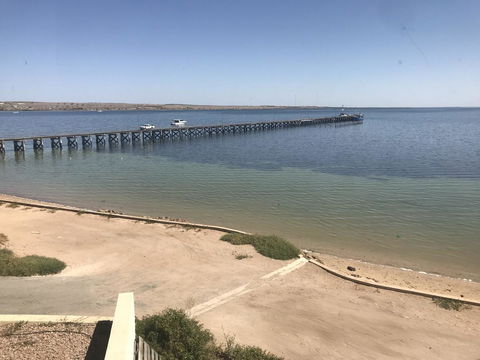 Beachside & Jetty View Apartment 6 - Captain\'s Apt - C Tourism 2