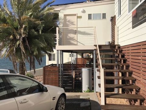 Beachside & Jetty View Apartment 6 - Captain\'s Apt - C Tourism 35