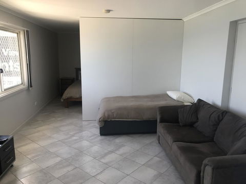 Beachside & Jetty View Apartment 6 - Captain\'s Apt - C Tourism 1