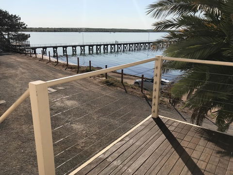 Beachside & Jetty View Apartment 6 - Captain\'s Apt - C Tourism 13