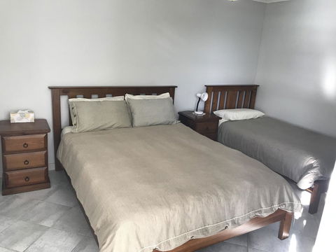 Beachside & Jetty View Apartment 6 - Captain\'s Apt - C Tourism 25