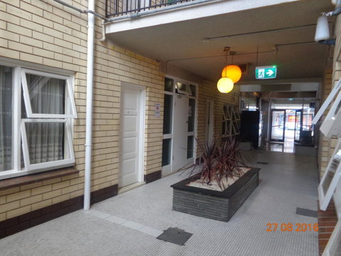 Adelaide Backpackers And Travellers Inn - C Tourism 17