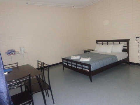 Adelaide Backpackers And Travellers Inn - C Tourism 25