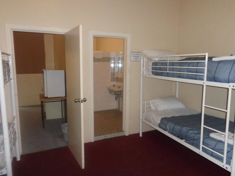 Adelaide Backpackers And Travellers Inn - C Tourism 4