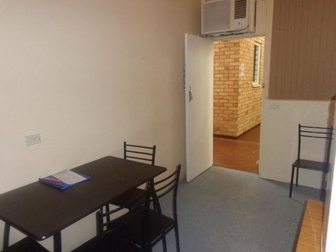 Adelaide Backpackers And Travellers Inn - C Tourism 6