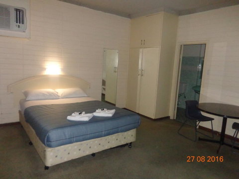 Adelaide Backpackers And Travellers Inn - C Tourism 22