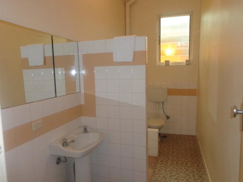 Adelaide Backpackers And Travellers Inn - C Tourism 7