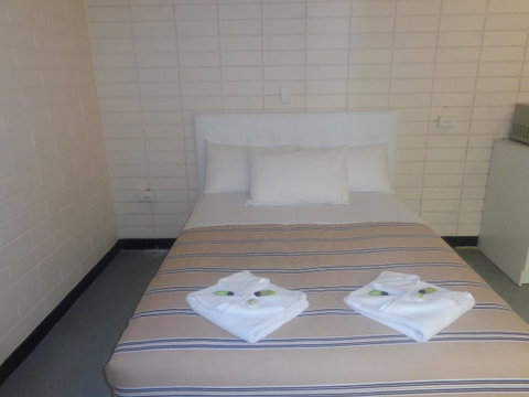 Adelaide Backpackers And Travellers Inn - C Tourism 29