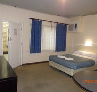 Adelaide Backpackers and Travellers Inn - C Tourism