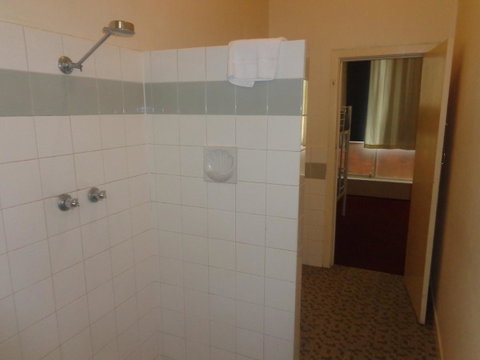 Adelaide Backpackers And Travellers Inn - C Tourism 5