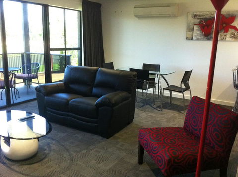 Cattlemans Country Motor Inn & Serviced Apartments - C Tourism 23