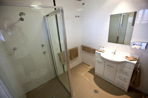 Cattlemans Country Motor Inn & Serviced Apartments - C Tourism 6