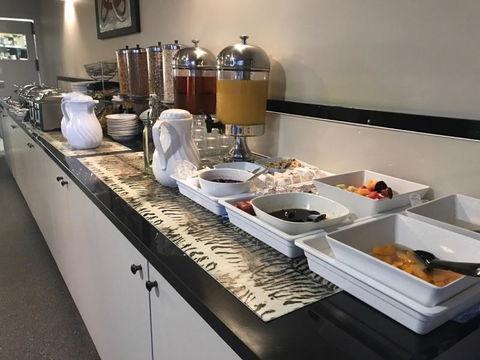 Cattlemans Country Motor Inn & Serviced Apartments - C Tourism 4
