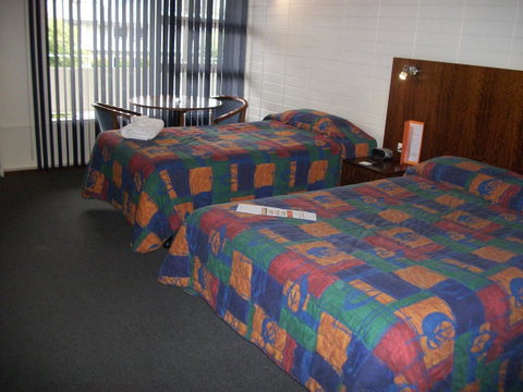 HotelMOTEL Adelaide - C Tourism 4