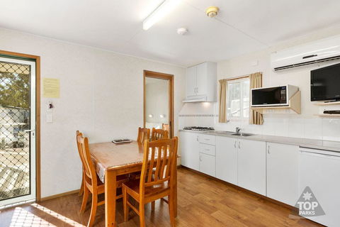 Gawler Caravan Park - C Tourism 11